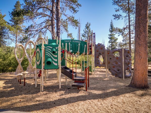 Lake Tahoe North Shore Home 979111