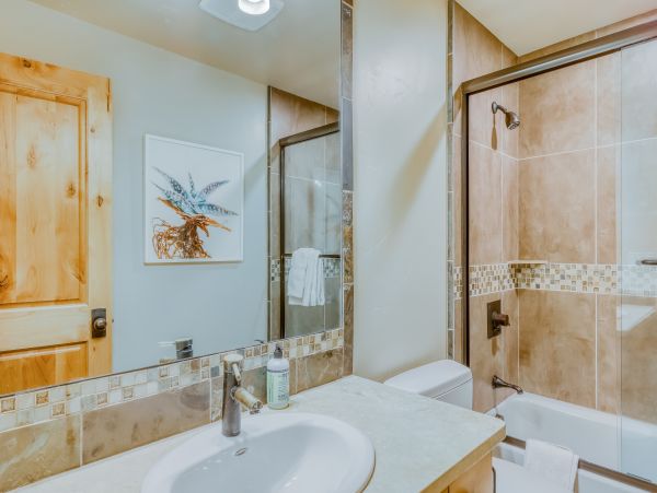 Lake Tahoe North Shore Home 979119
