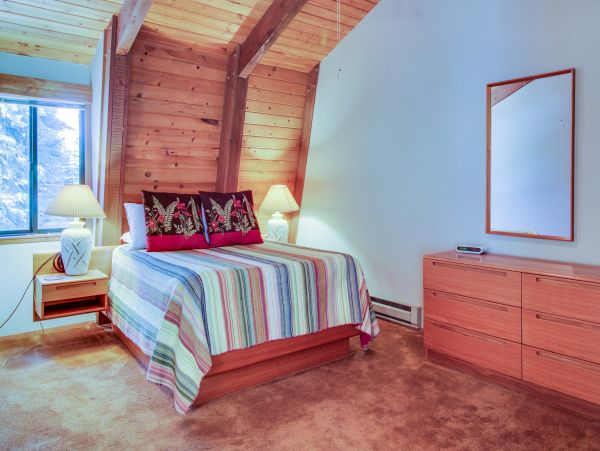 Lake Tahoe North Shore Home 979122