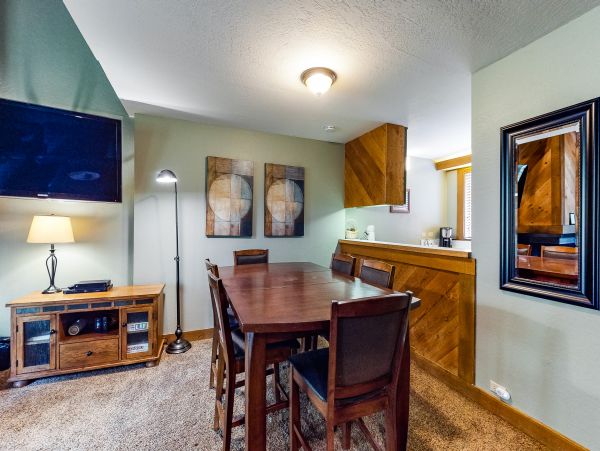 Lake Tahoe North Shore Home 979124