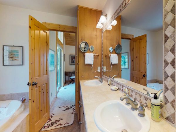 Lake Tahoe North Shore Home 979128