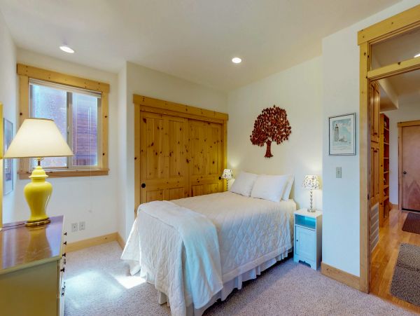 Lake Tahoe North Shore Home 979128