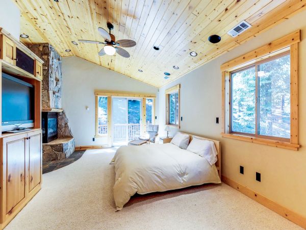 Lake Tahoe North Shore Home 979135