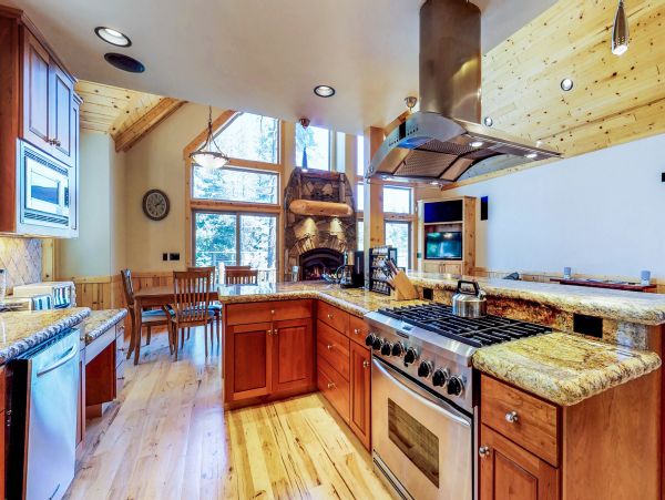 Lake Tahoe North Shore Home 979135