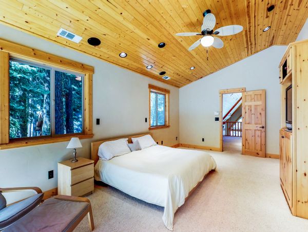 Lake Tahoe North Shore Home 979135