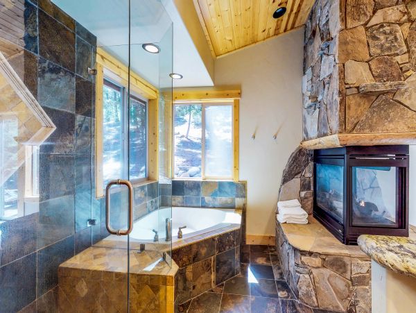 Lake Tahoe North Shore Home 979135