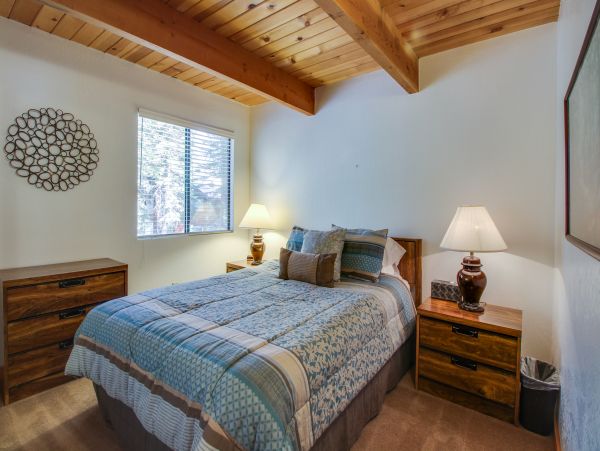 Lake Tahoe North Shore Home 979153