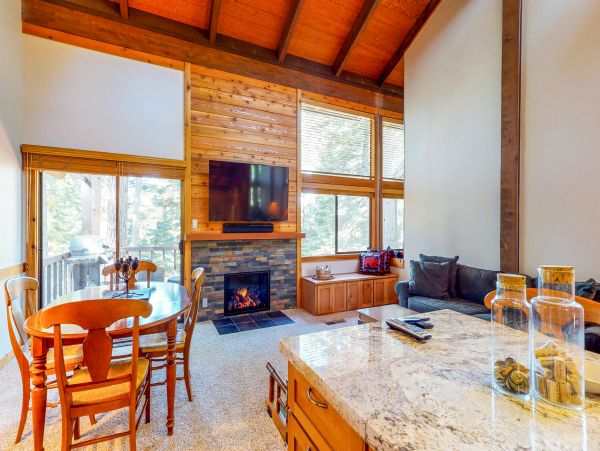 Lake Tahoe North Shore Home 979159