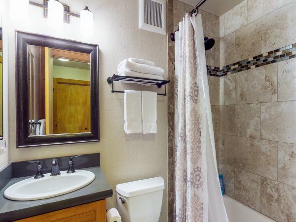 Lake Tahoe North Shore Home 979159