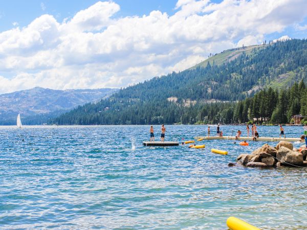 Lake Tahoe North Shore Home 979173