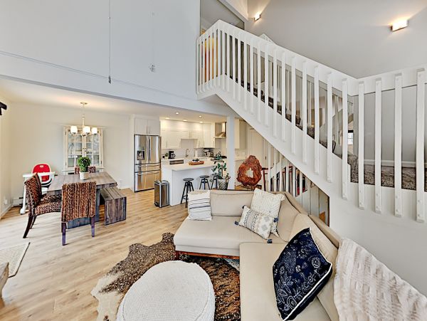 Five Bedroom Avon Vacation Condo With Mountain Views