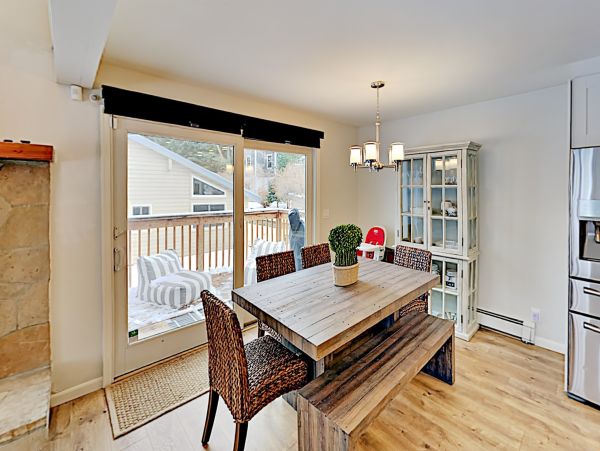 Five Bedroom Avon Vacation Condo With Mountain Views