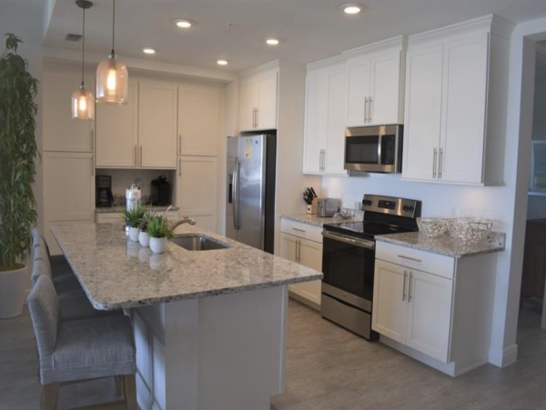 Three Bedroom Bradenton Vacation Condo With Lagoon View