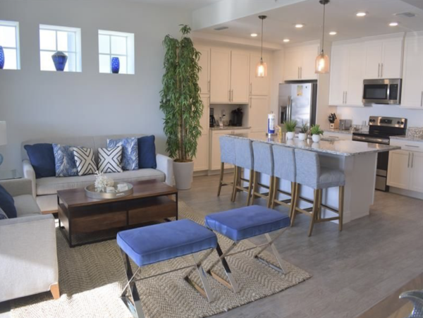 Three Bedroom Bradenton Vacation Condo With Lagoon View