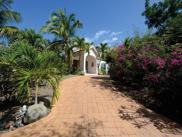 Plum Bay Luxury Three Bedroom Beachfront House