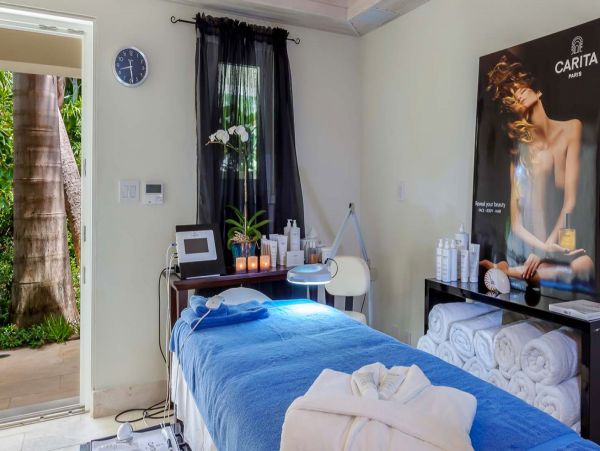 Anguilla Home 979260
