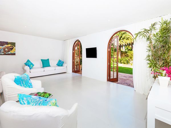 Anguilla Home 979269