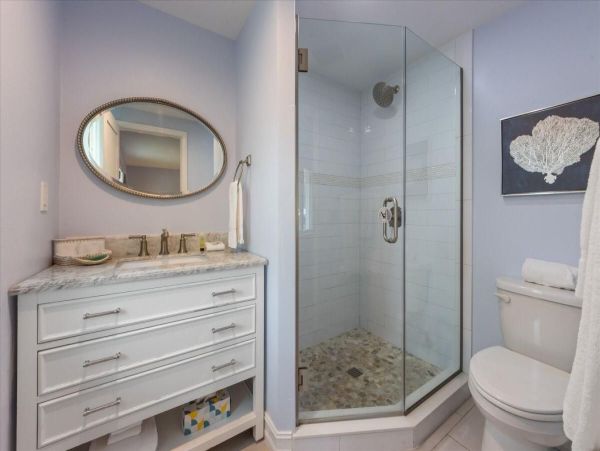 Three Bedroom Holmes Beach Vacation Home Walk to Beach