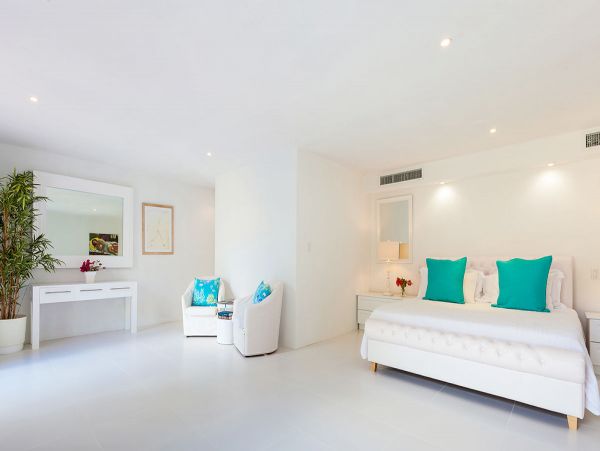 Anguilla Home 979271