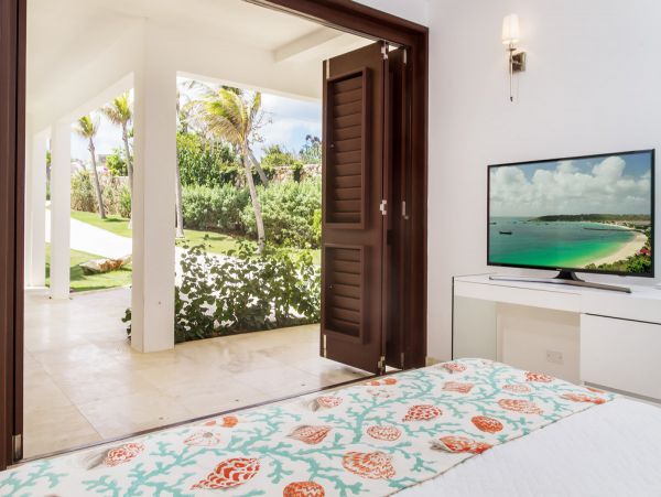 Anguilla Home 979271