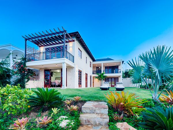 Anguilla Home 979277