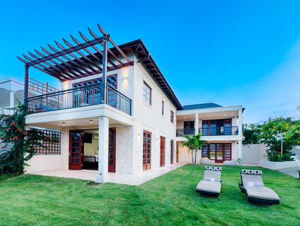 Anguilla Home 979277
