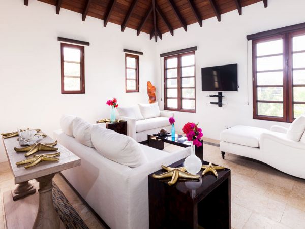 Anguilla Home 979277