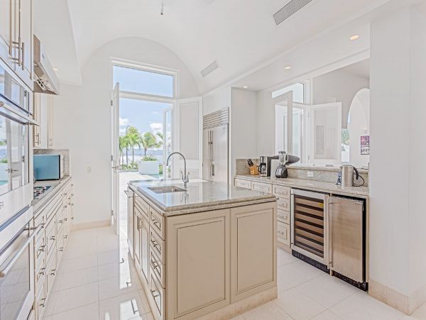 Anguilla Home 979282