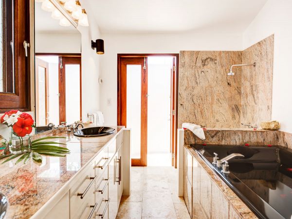 Anguilla Home 979287
