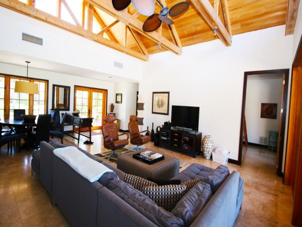 Bahamas Home 979296