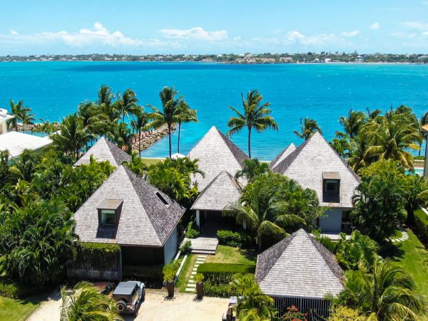 Bahamas Home 979303