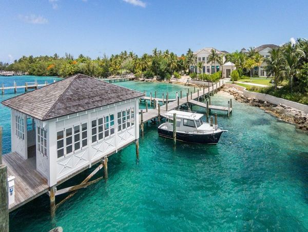 Bahamas Home 979304