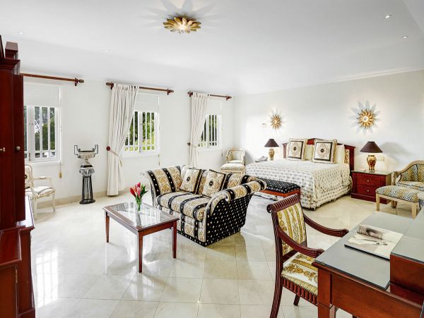 Barbados Home 979333