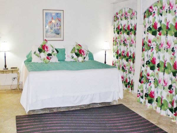 Barbados Home 979338