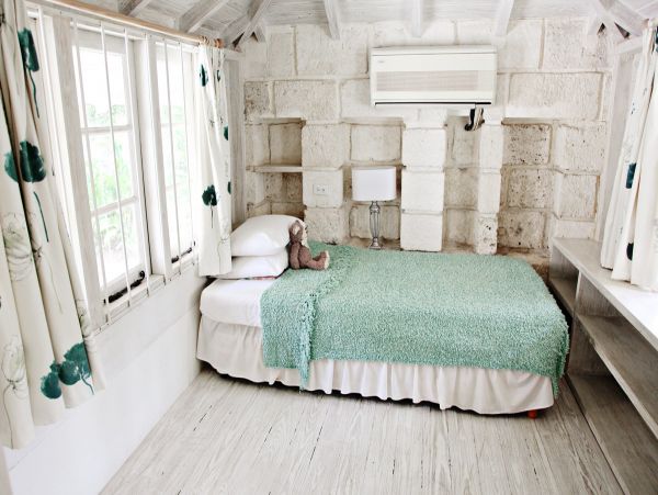 Barbados Home 979338