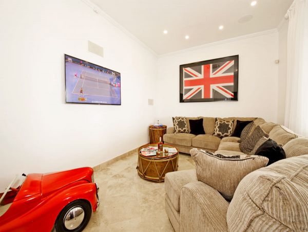 Barbados Home 979378