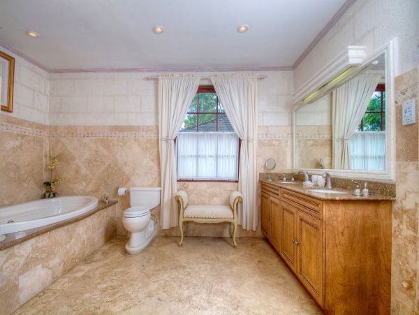 Barbados Home 979379