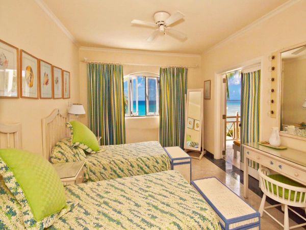 Barbados Condo 979395