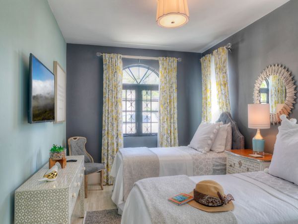 Barbados Home 979397