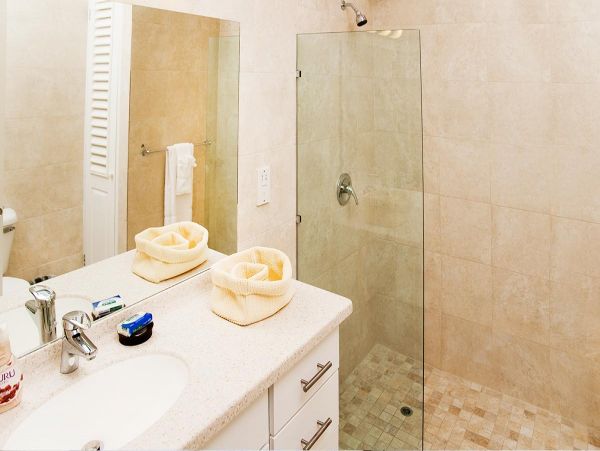 Barbados Home 979428