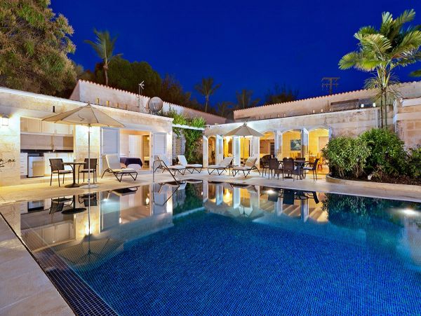 Barbados Home 979428