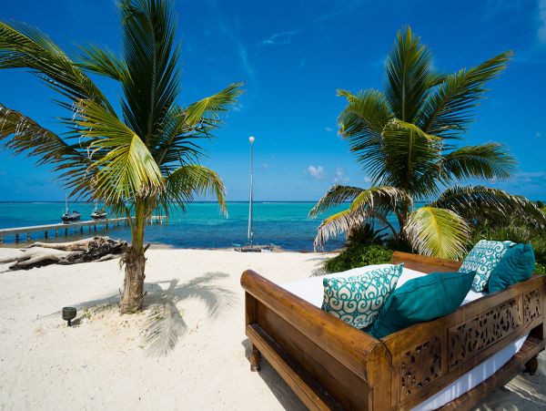 Cayman Islands Home 979493