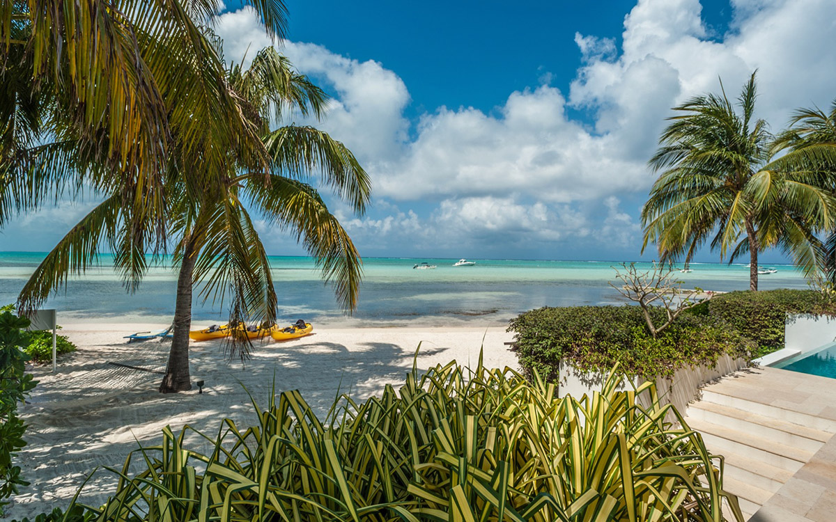 Cayman Islands Home 979494
