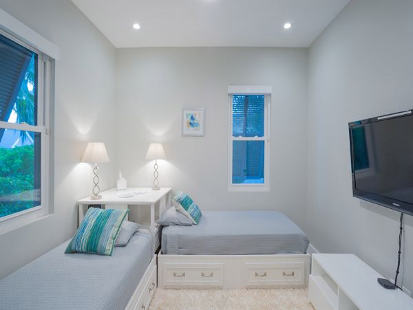 Cayman Islands Home 979494