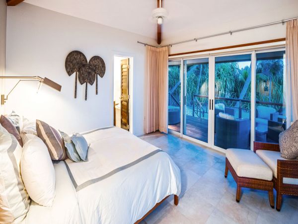 Cayman Islands Home 979495