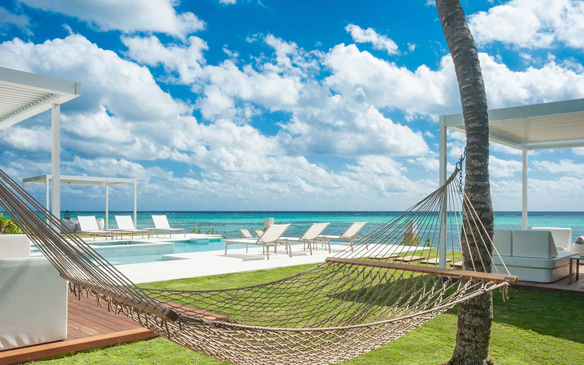Cayman Islands Home 979497