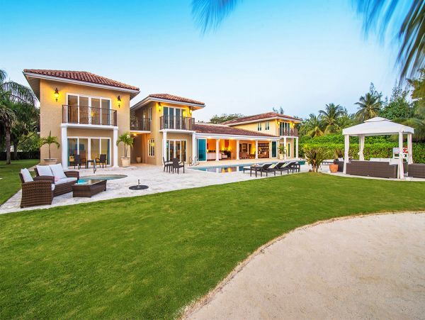 Cayman Islands Home 979503
