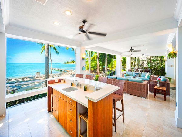 Cayman Islands Home 979504