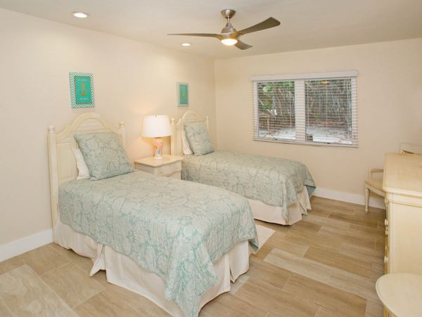 Cayman Islands Home 979505
