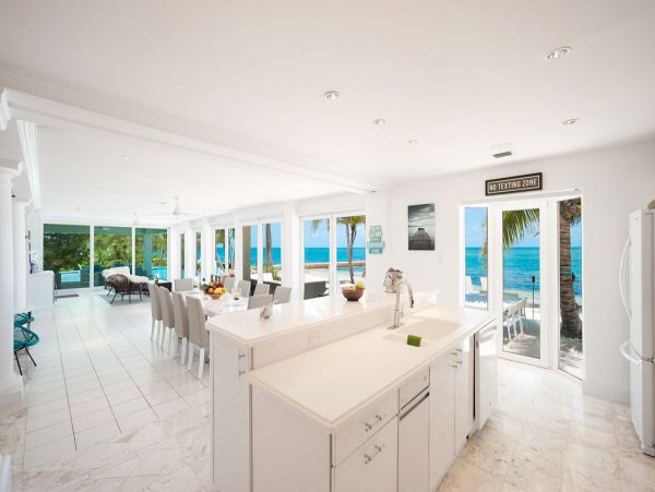 Cayman Islands Home 979506